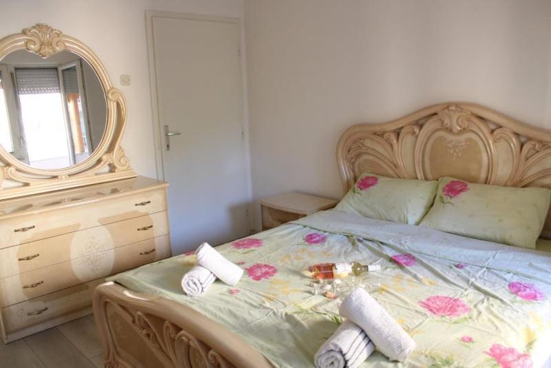 Apartments Stavreski Οχρίδα Δωμάτιο φωτογραφία